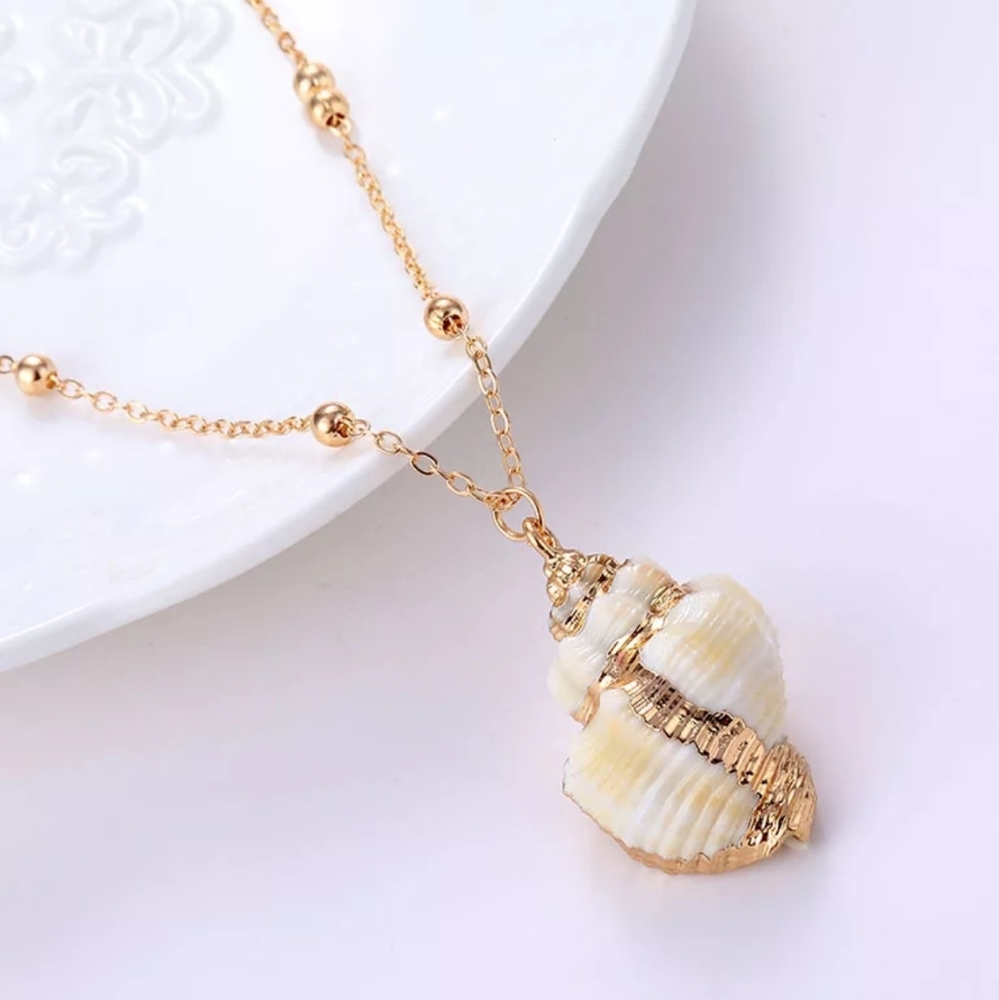 Bohemian Seashell Choker Necklace
